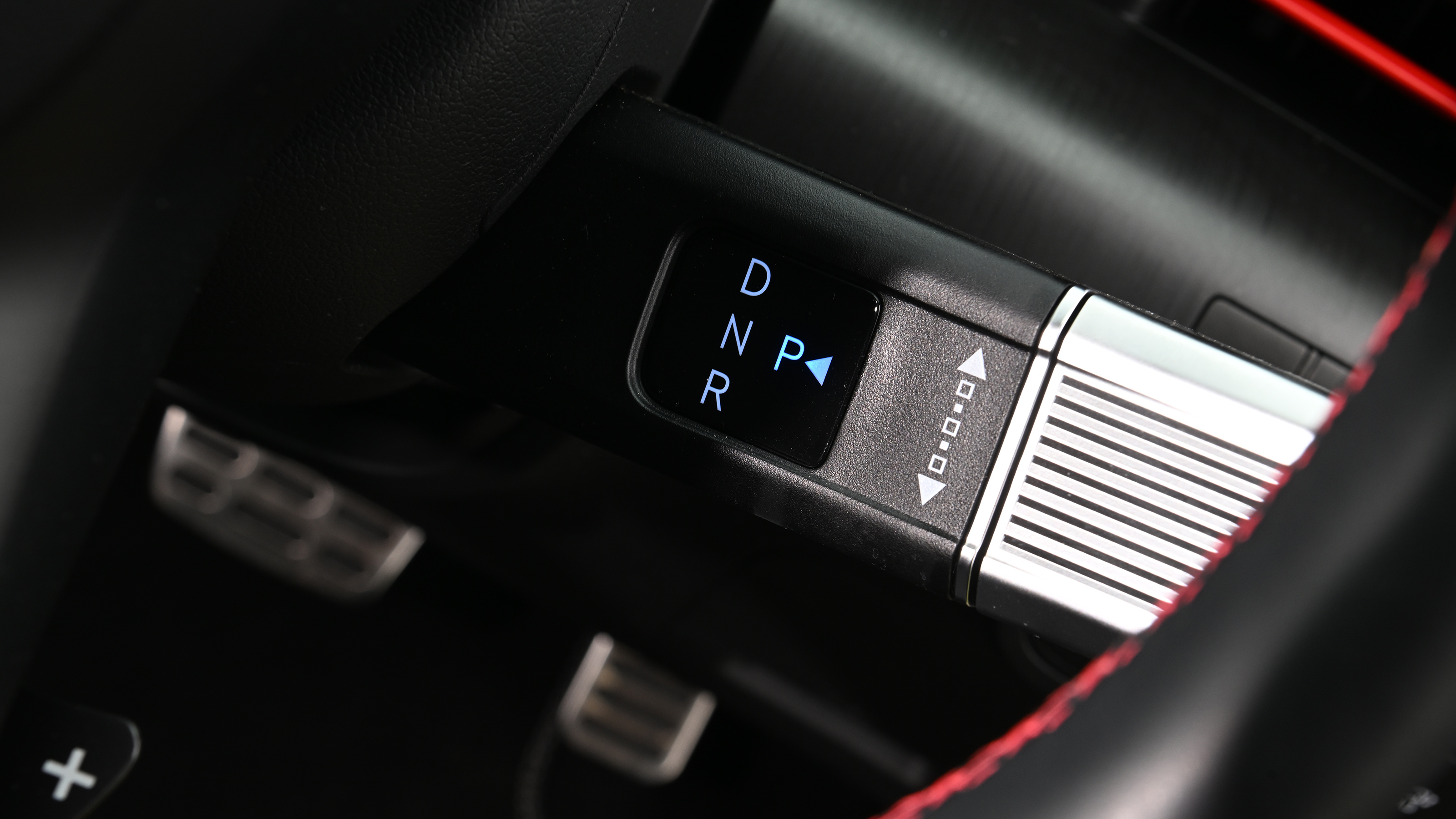Hyundai Kona Hybrid - gear selector