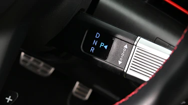 Hyundai Kona Hybrid - gear selector