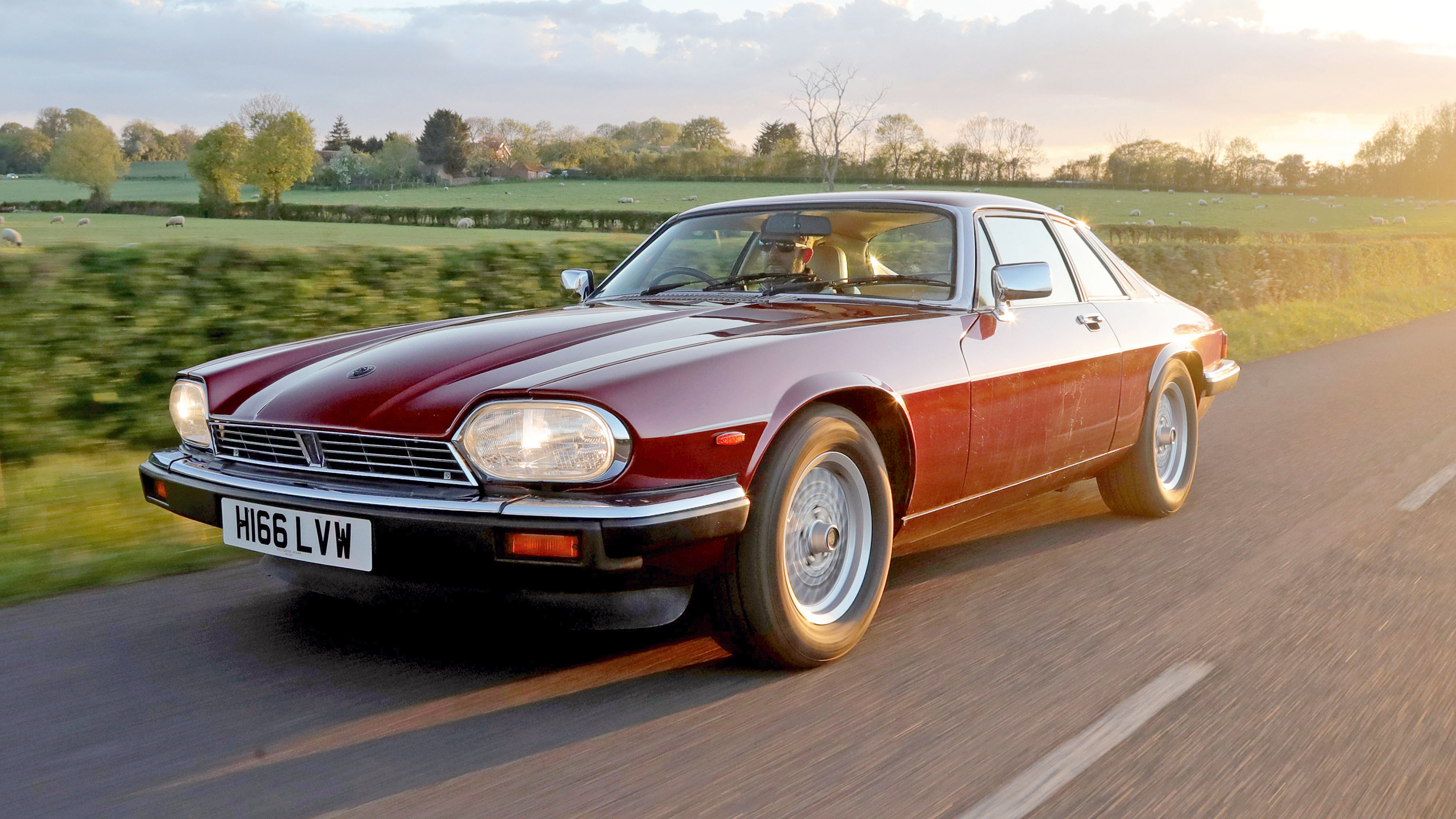 Jaguar XJS - front 3/4