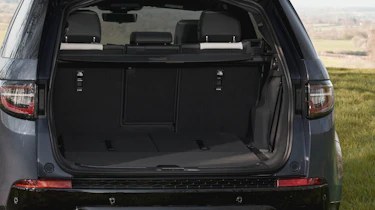 Land Rover Discovery Sport - boot