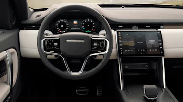 Land Rover Discovery Sport - dashboard