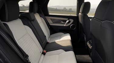Land Rover Discovery Sport - rear seats