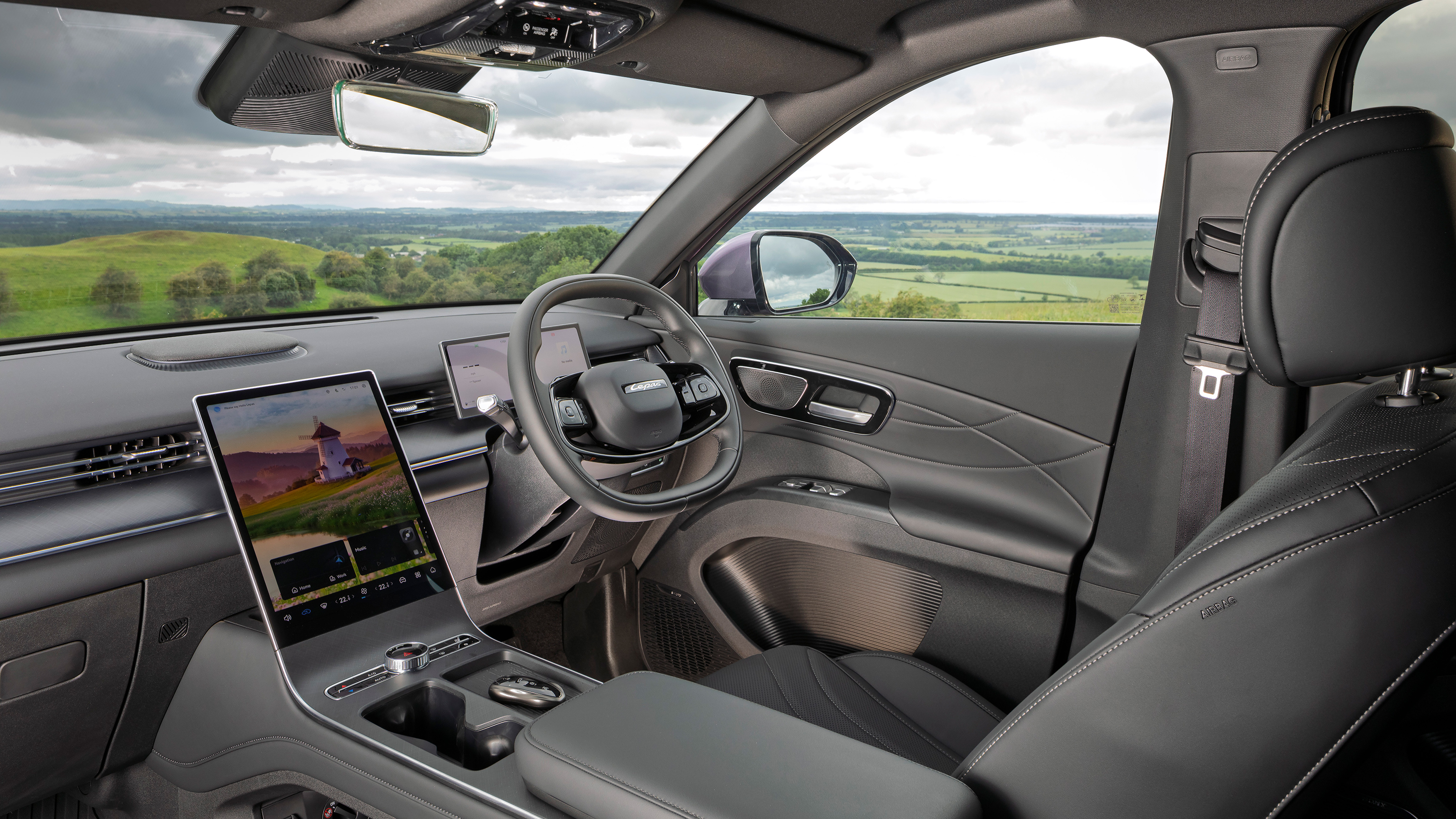 Lepas L8 - interior