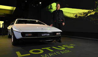 Lotus Esprit and CEO Feng