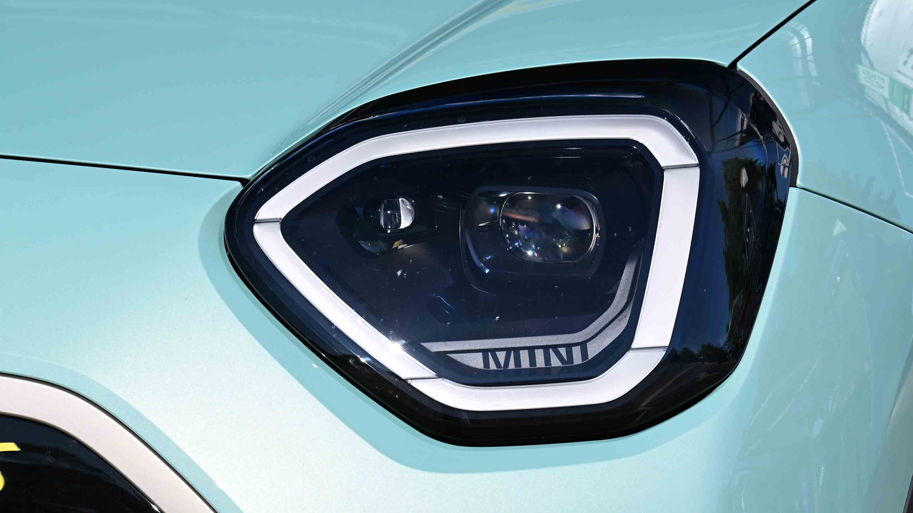 MINI Aceman LT - head light close up