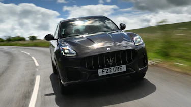 New Maserati Grecale 300 - front action