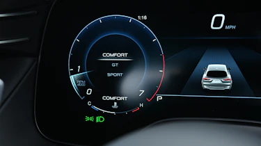 New Maserati Grecale 300 - digital drivers display