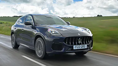 New Maserati Grecale 300 - front tracking