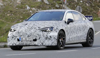 Mercedes-AMG C 63 Electric - front 3/4