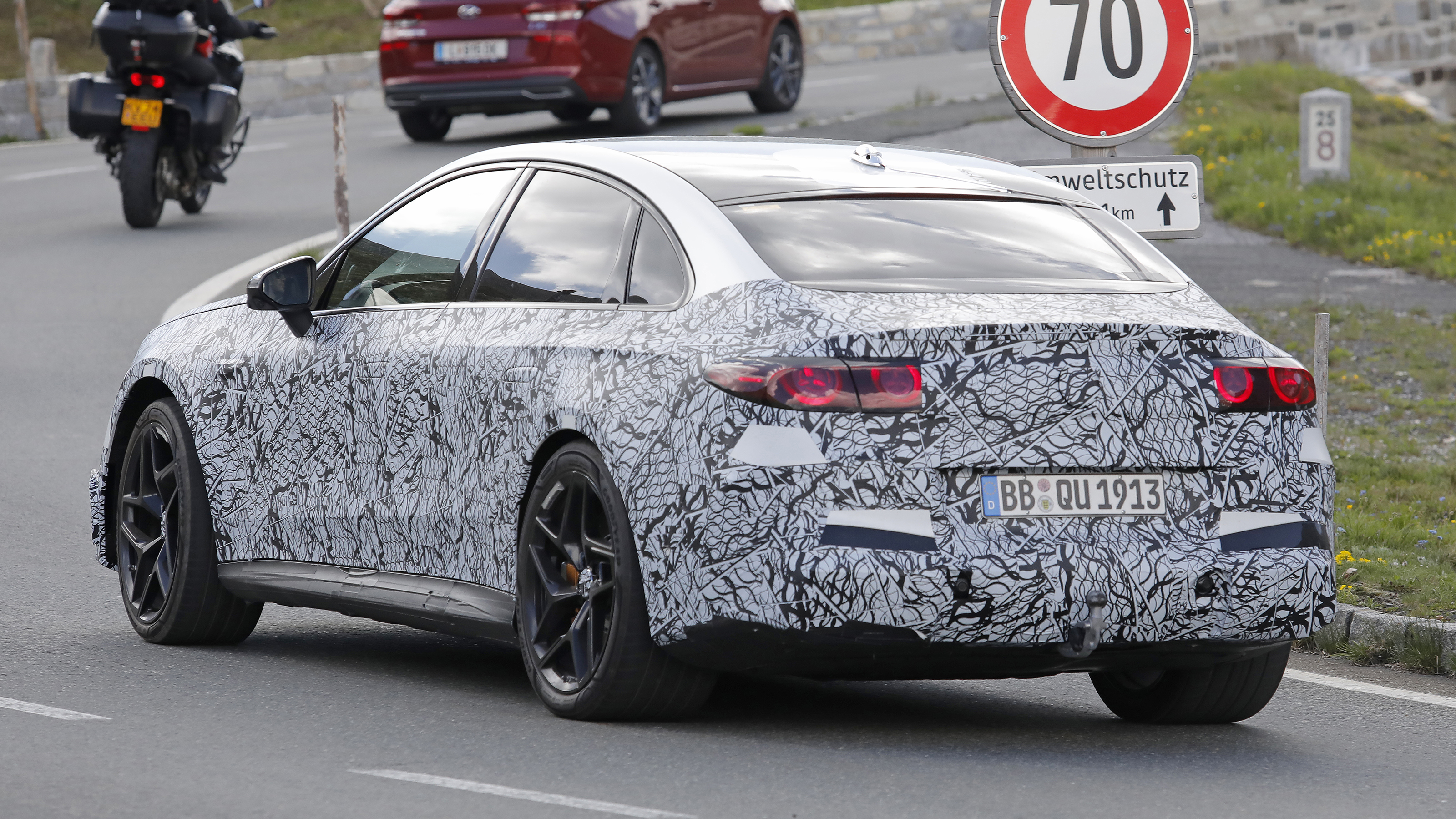 Mercedes-AMG C 63 Electric - rear 3/4