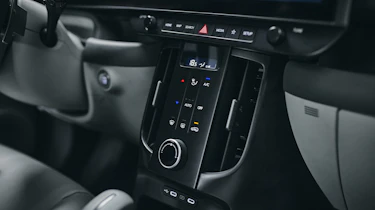 New Hyundai i20 - centre console