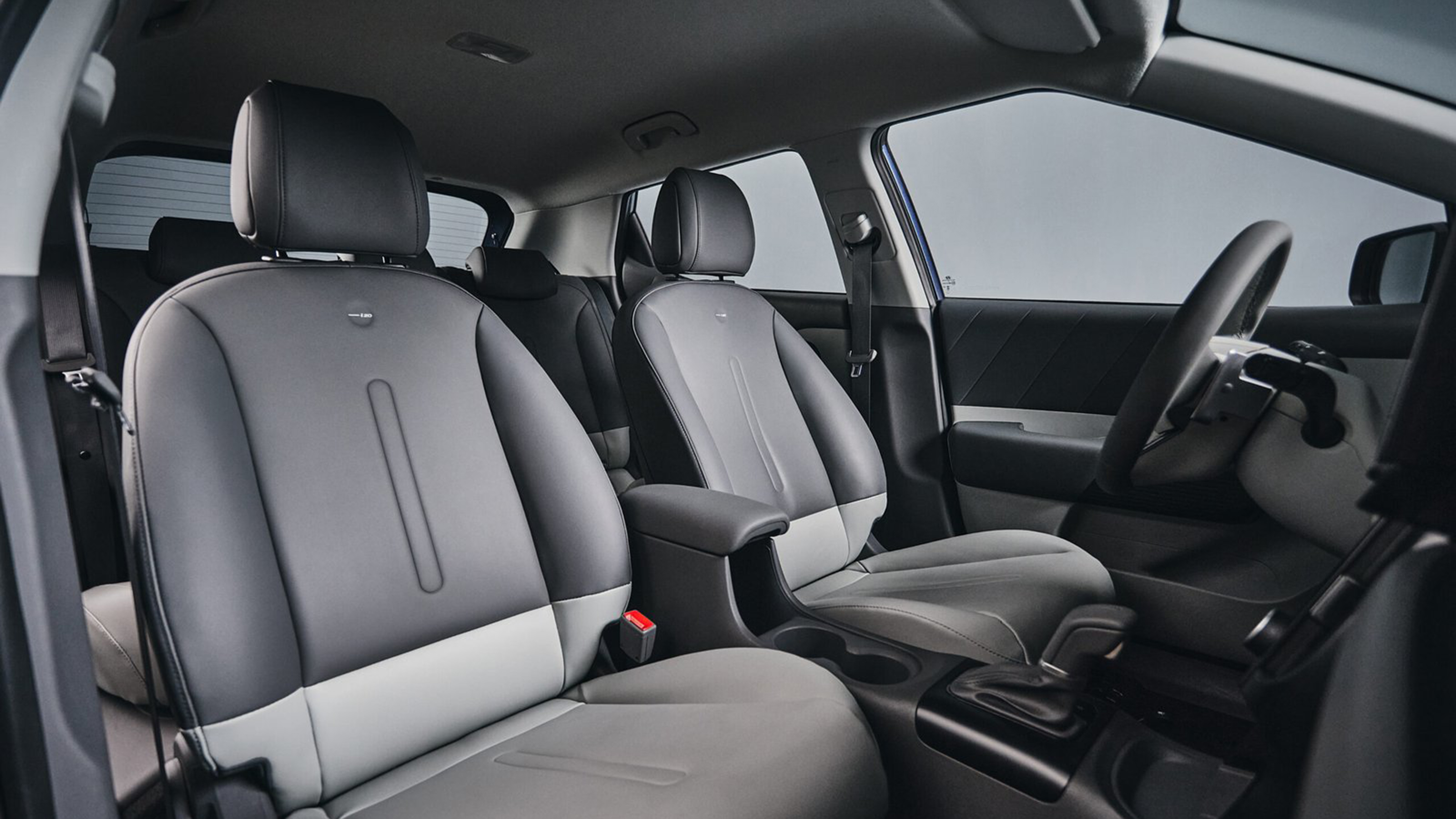 New Hyundai i20 - front interior 