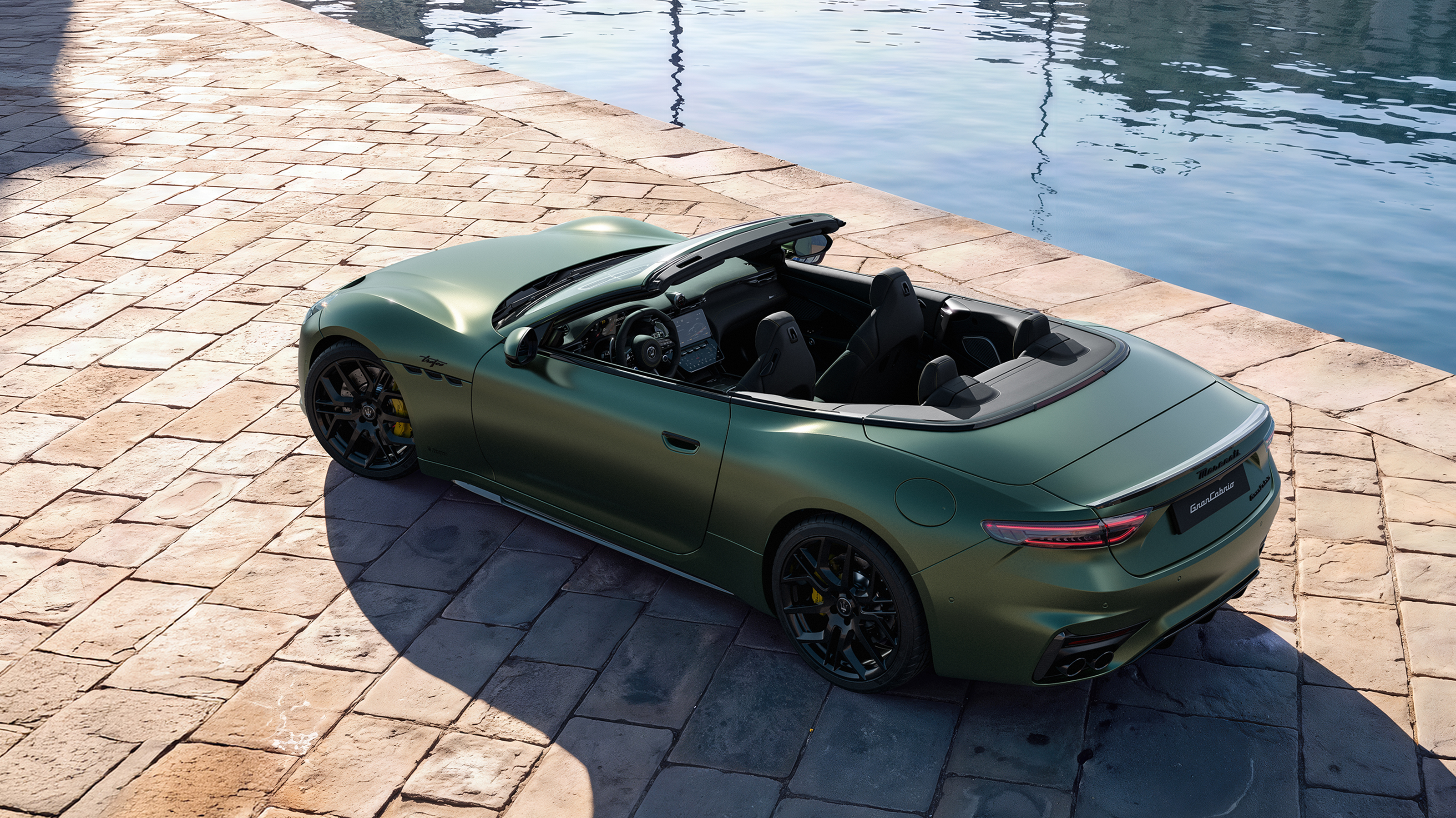 New Maserati GranCabrio - rear static