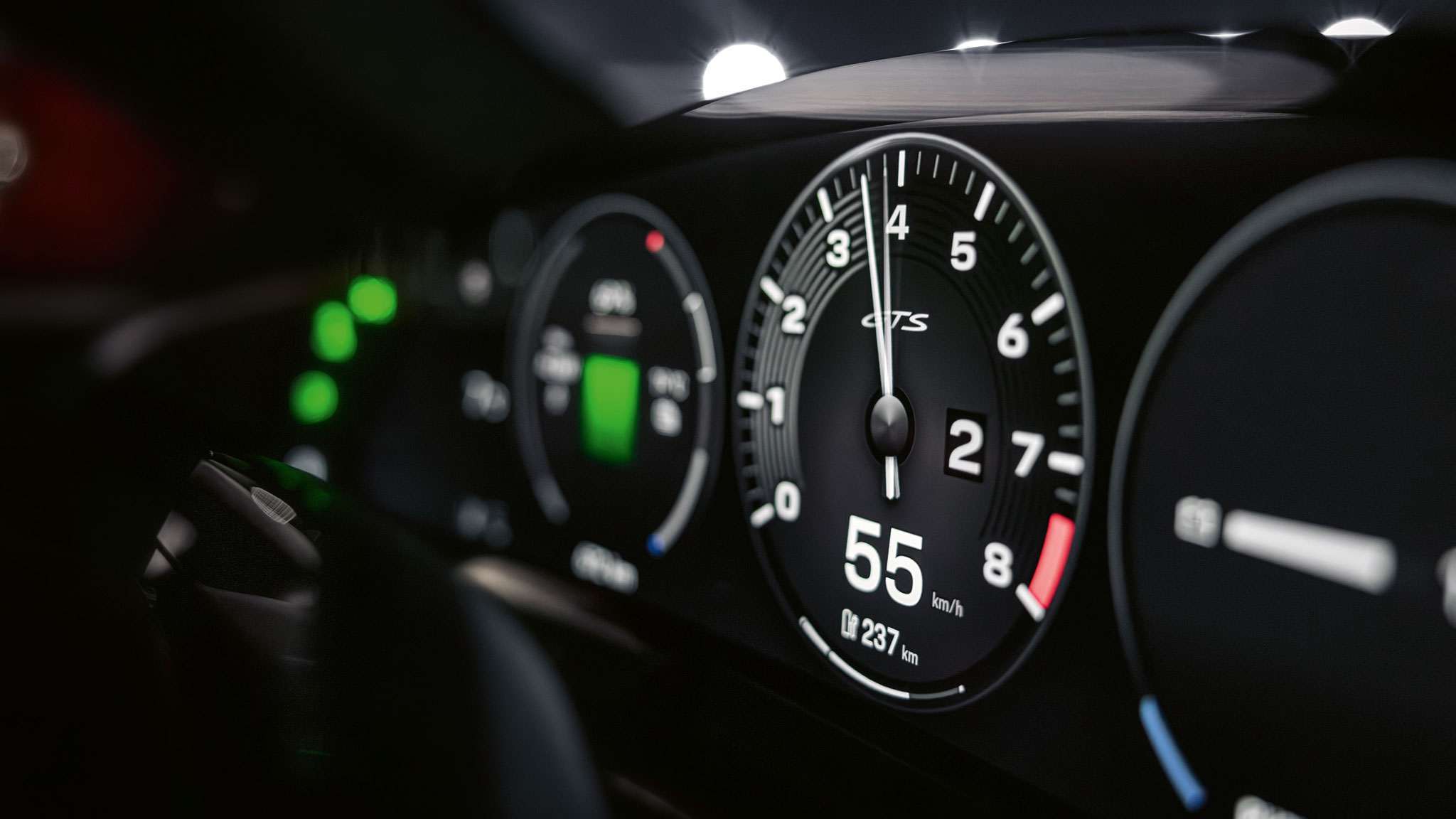 Porsche Taycan - dials
