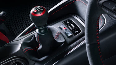 Toyota GRMN Corolla - gear stick