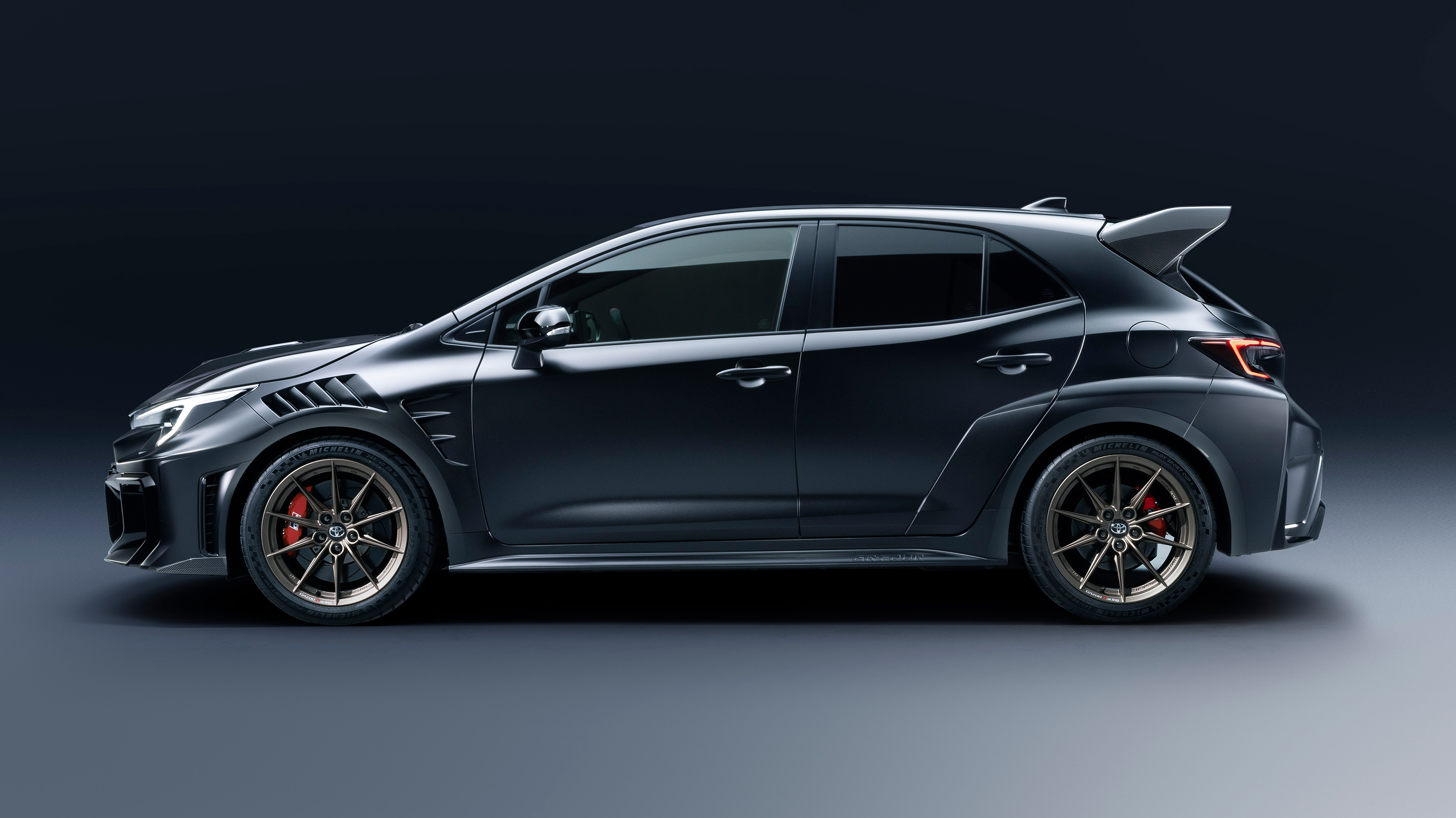 Toyota GRMN Corolla - side profile