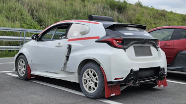 Toyota mid-engined prototype - white rear 3/4