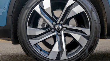 Volvo XC40 - wheel