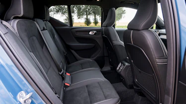 Volvo XC40 - rear seats
