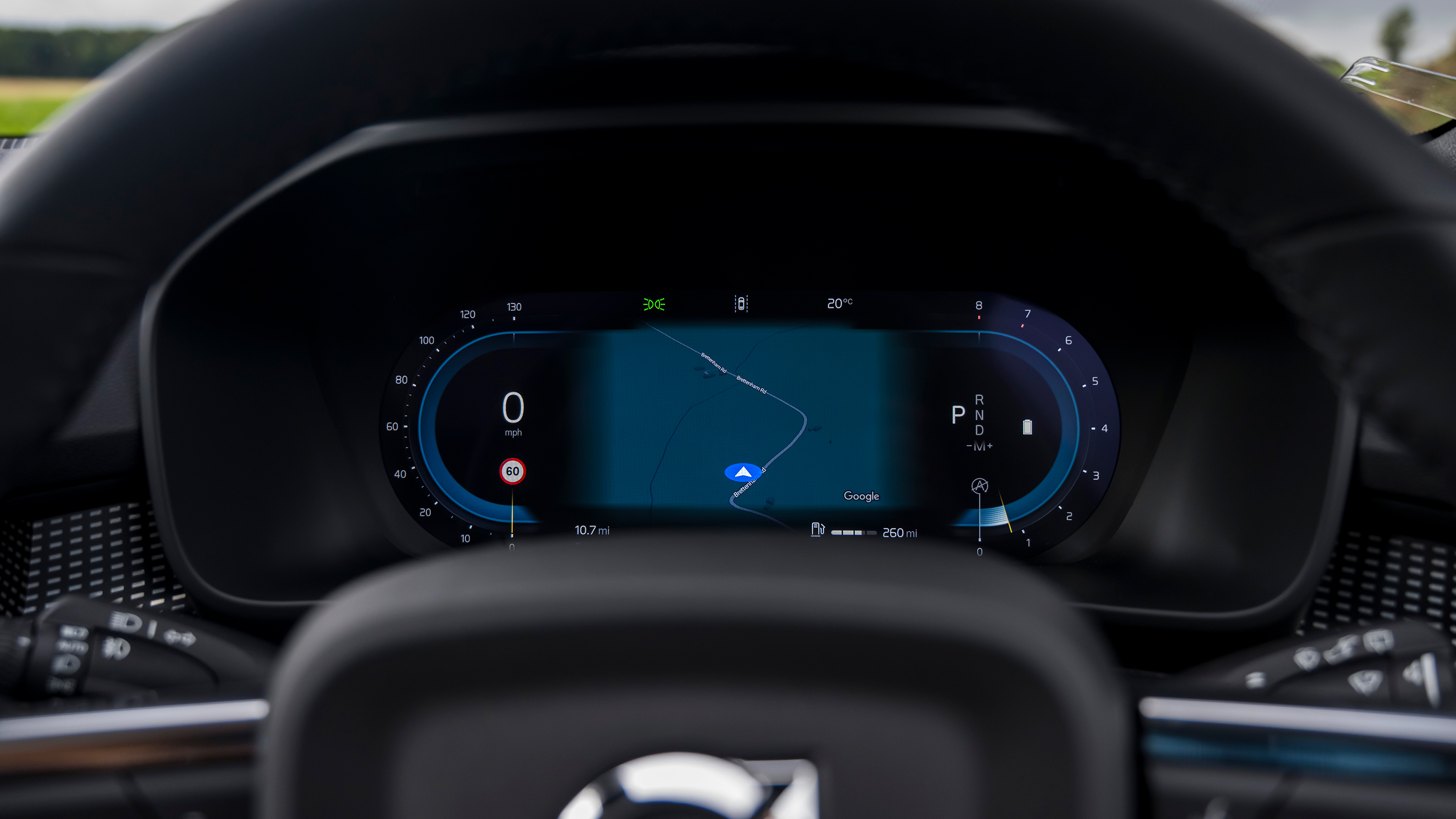 Volvo XC40 - driver's display
