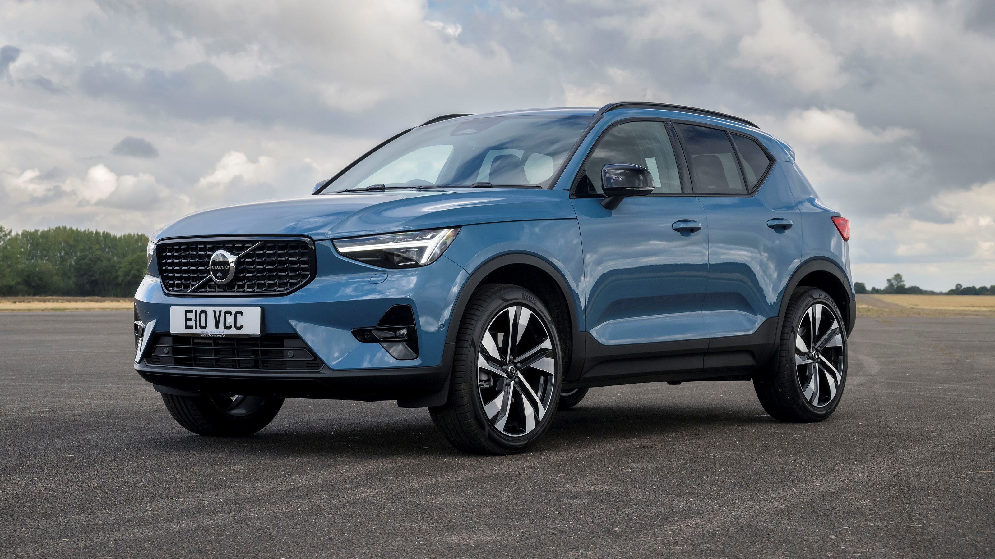 Volvo XC40 - front tracking