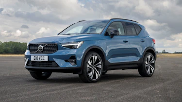 Volvo XC40 - front tracking