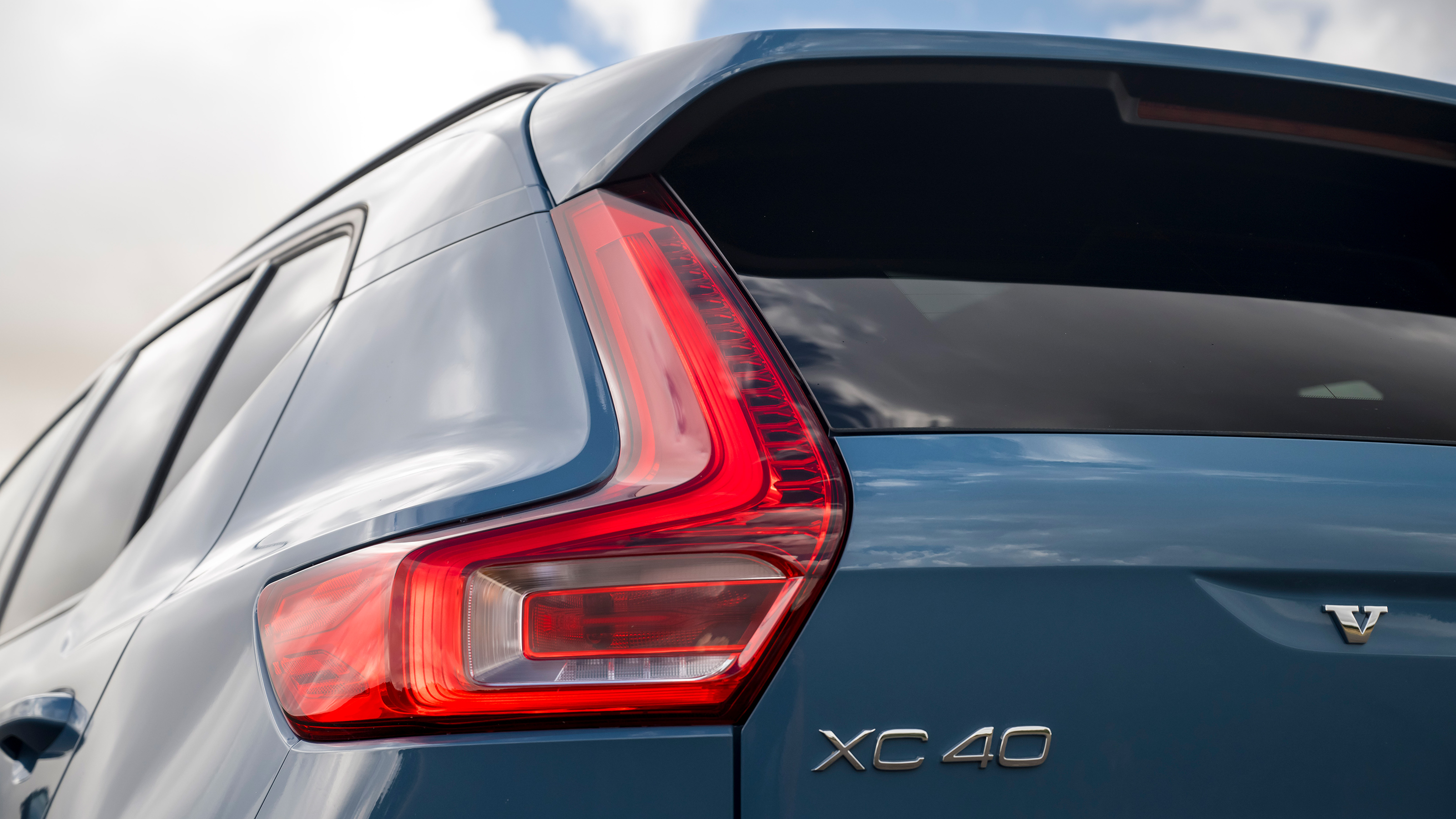 Volvo XC40 - tail light