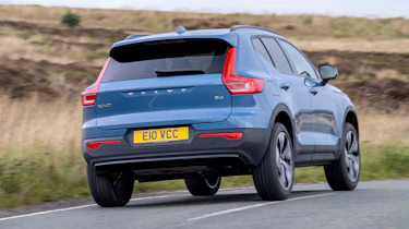 Volvo XC40 - rear tracking