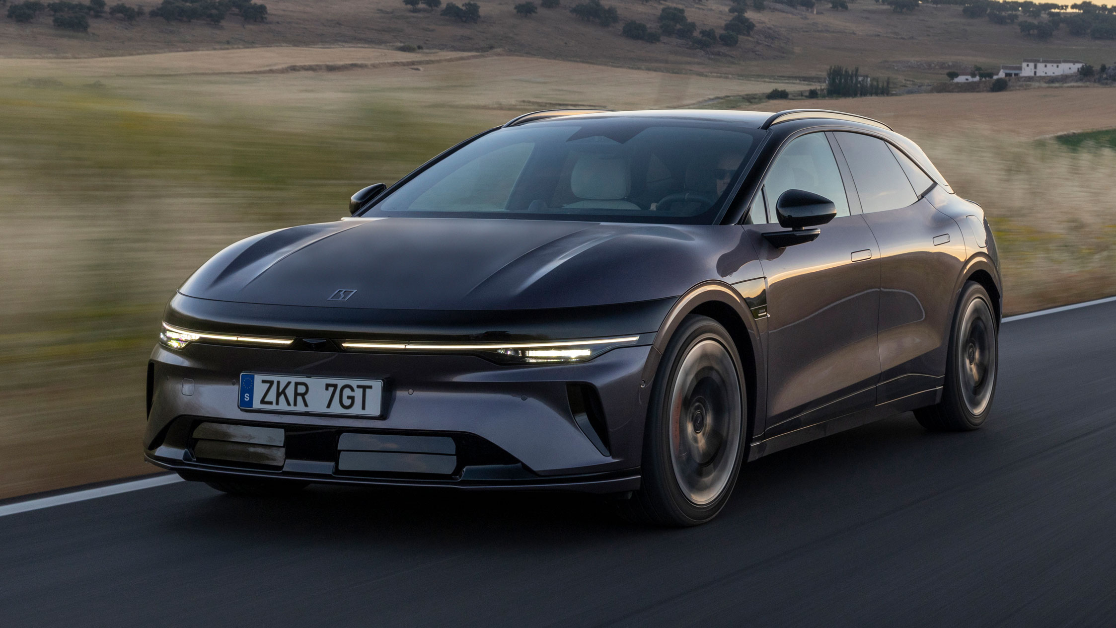 Zeekr 7GT - front