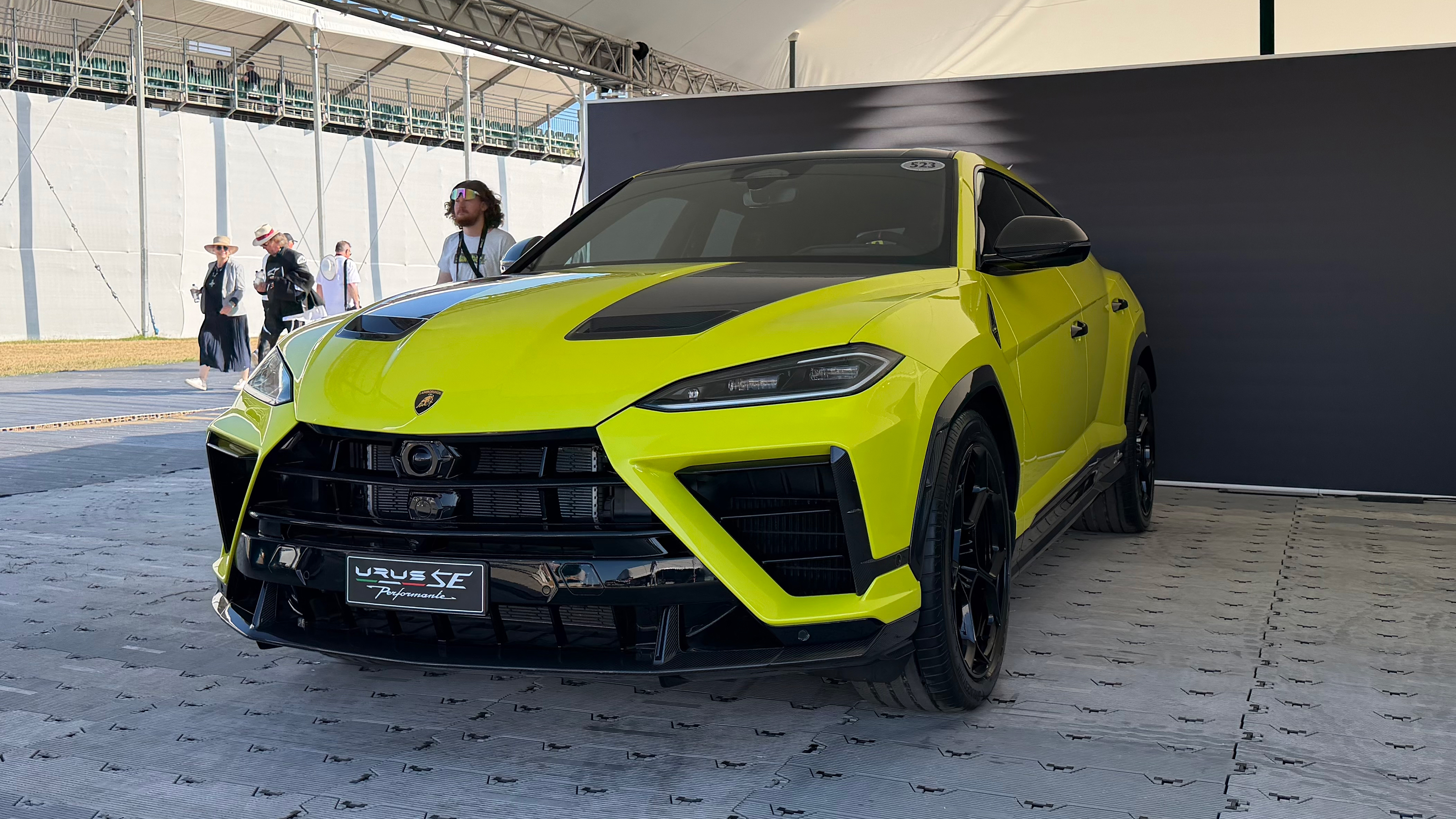 Lamborghini Urus SE Performante Goodwood