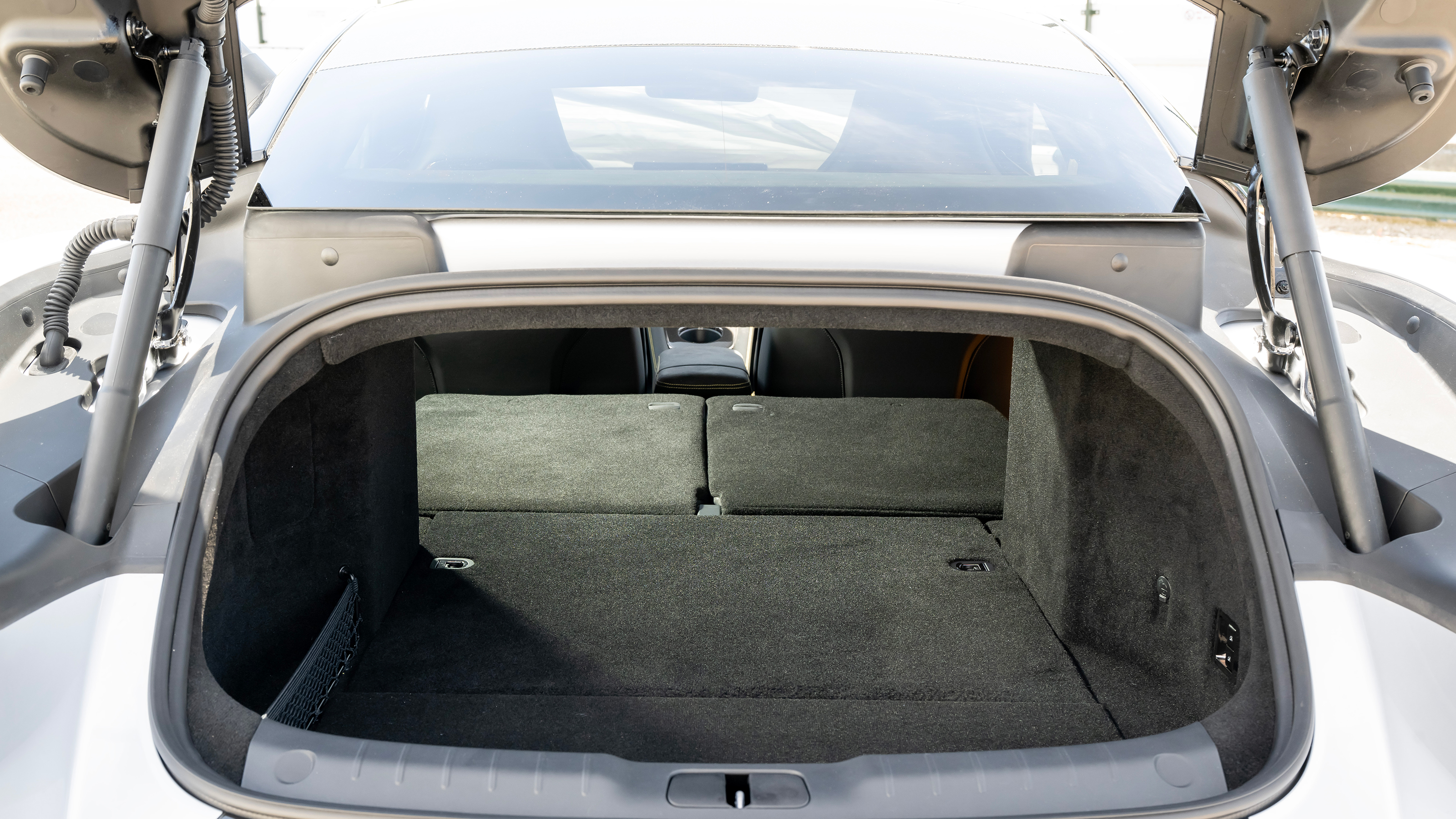 2027 Denza Z - boot seats down