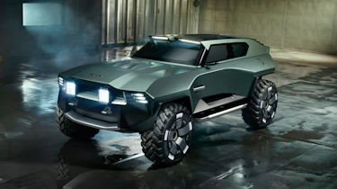 Aston Martin Dreadnought - front overhead
