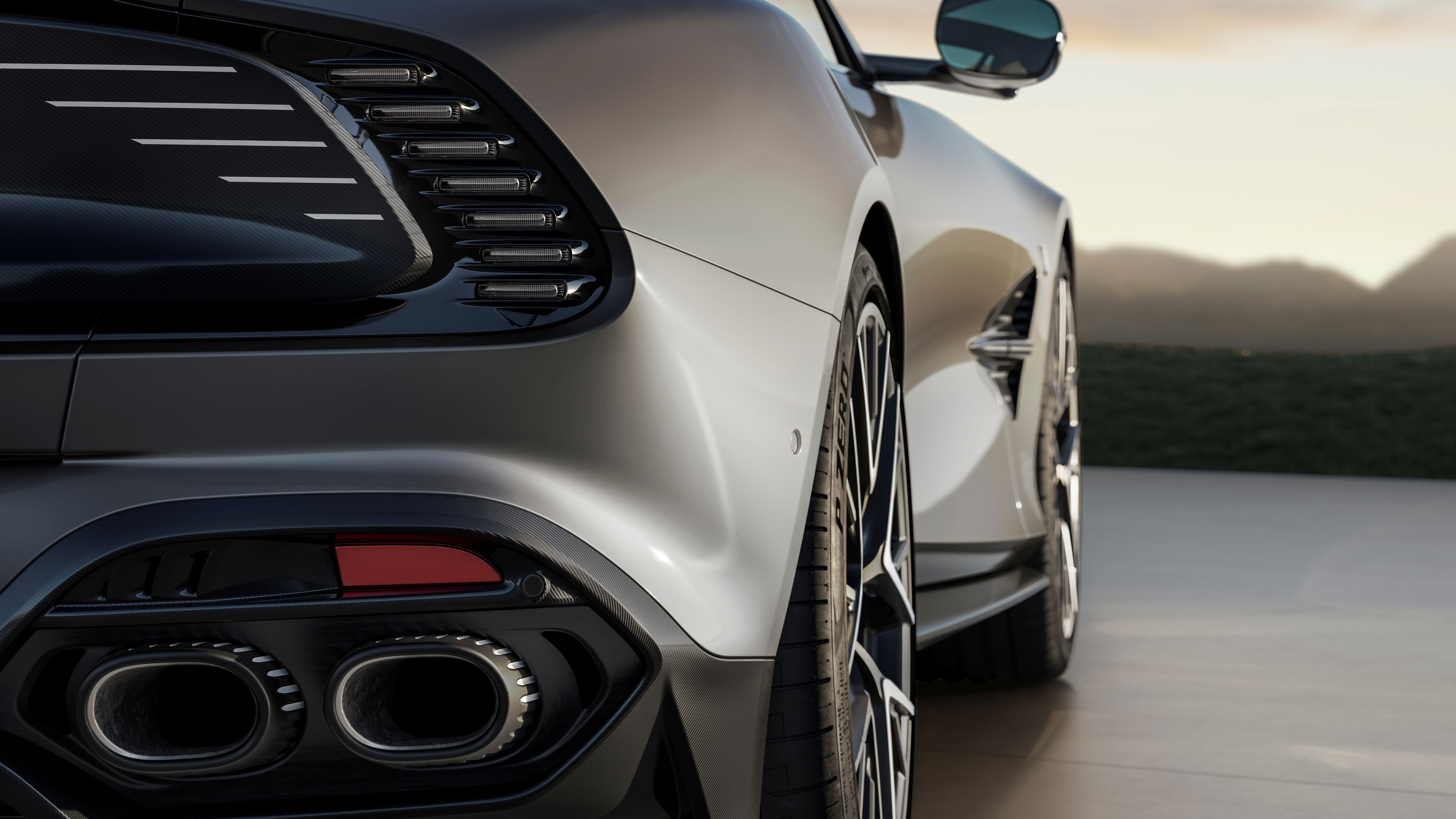 Aston Martin Vanquish 25 - exhausts