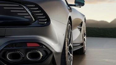 Aston Martin Vanquish 25 - exhausts