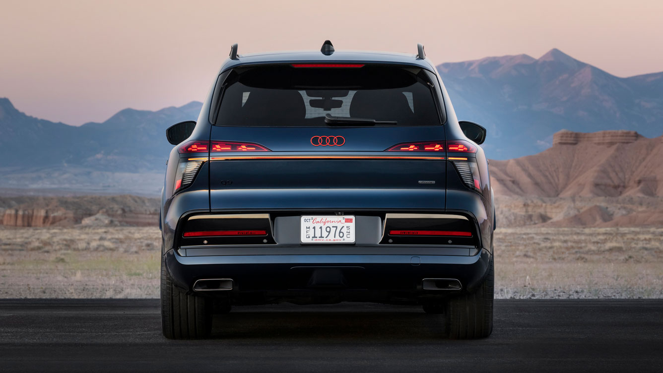 Audi Q9 - full rear static