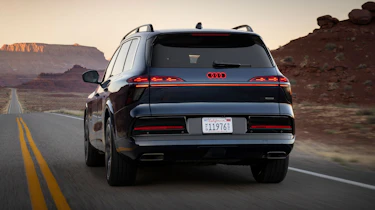Audi Q9 - rear action