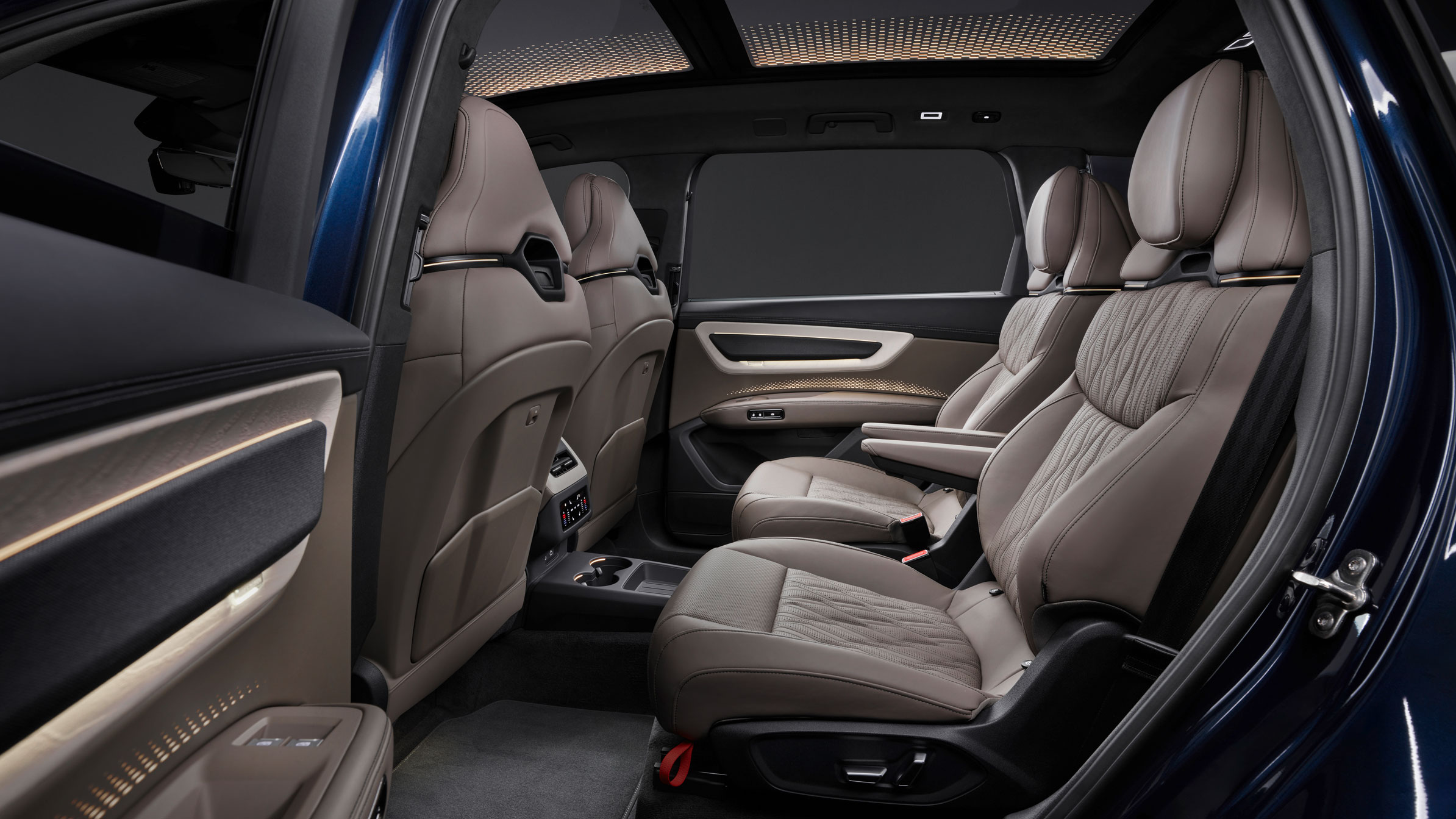 Audi Q9 - rear seats