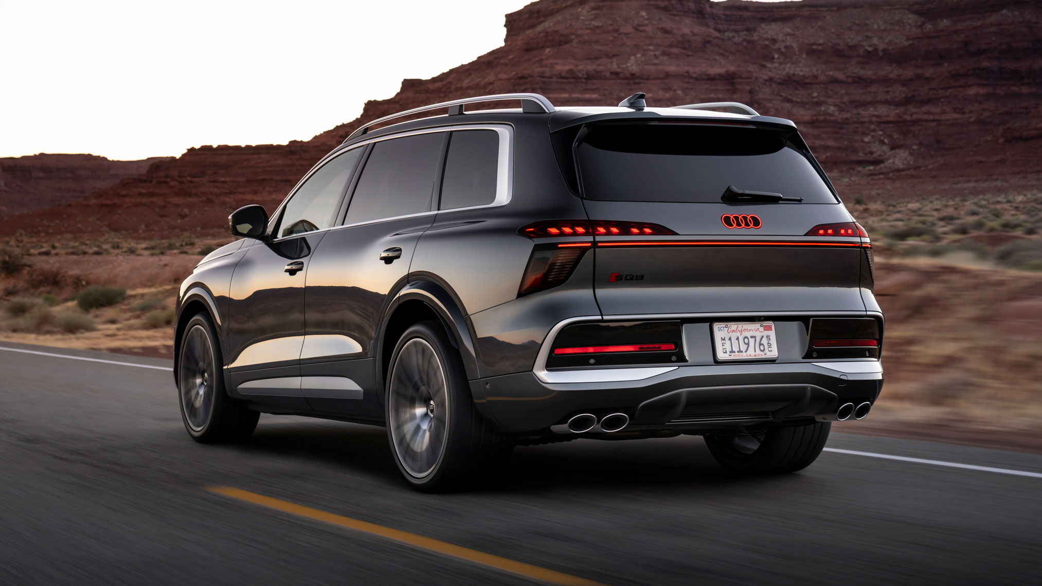 Audi SQ9 - rear