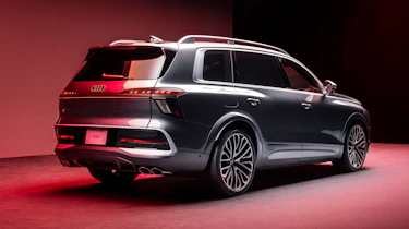 Audi SQ9 - rear