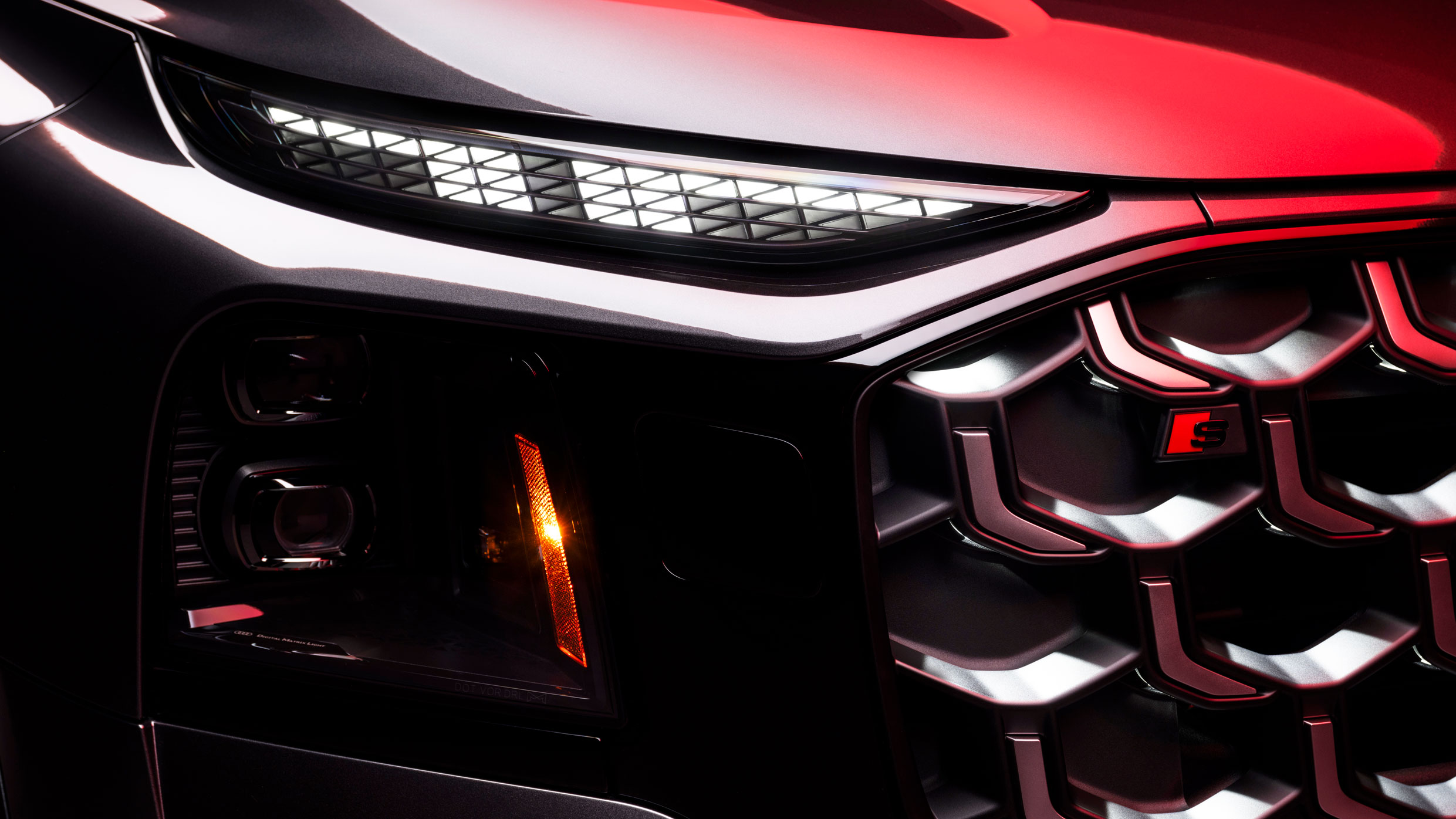 Audi SQ9 - front light
