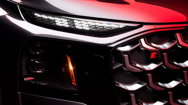 Audi SQ9 - front light