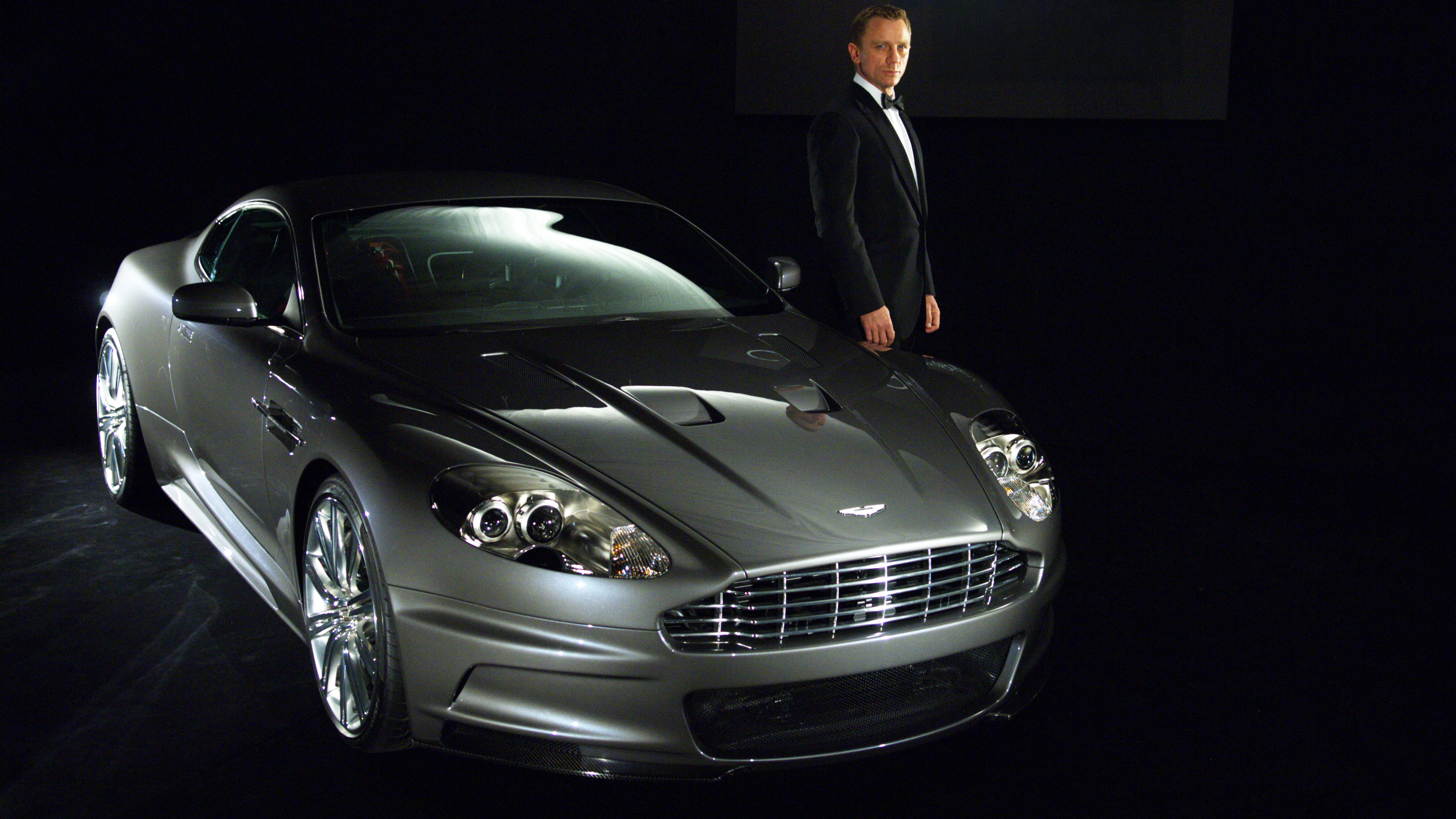 Casino Royal Bond car