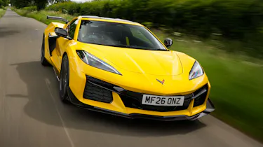 Chevrolet Corvette - front