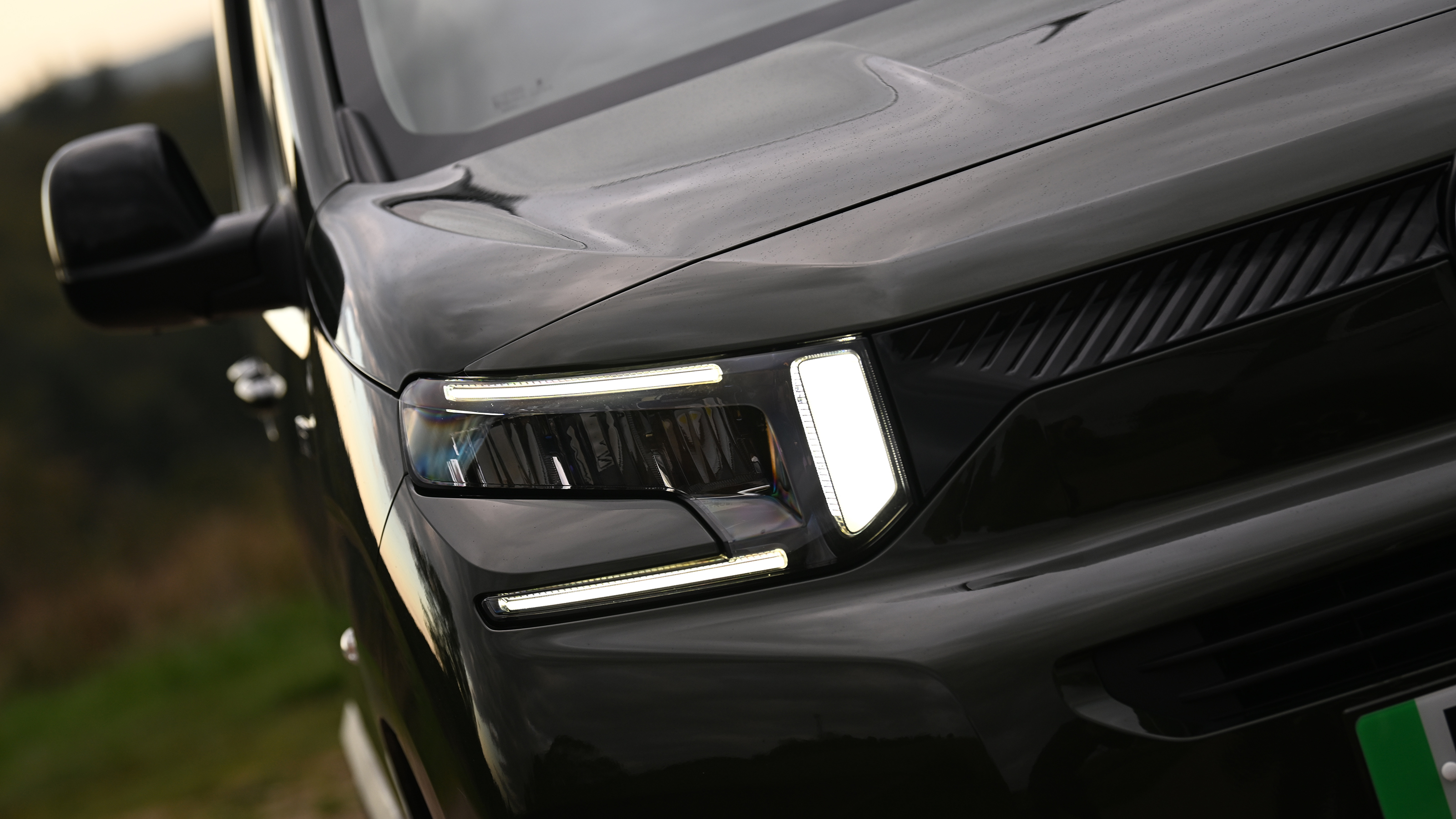 Citroen e-Berlingo - headlight