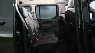 Citroen e-Berlingo - mid-row seats