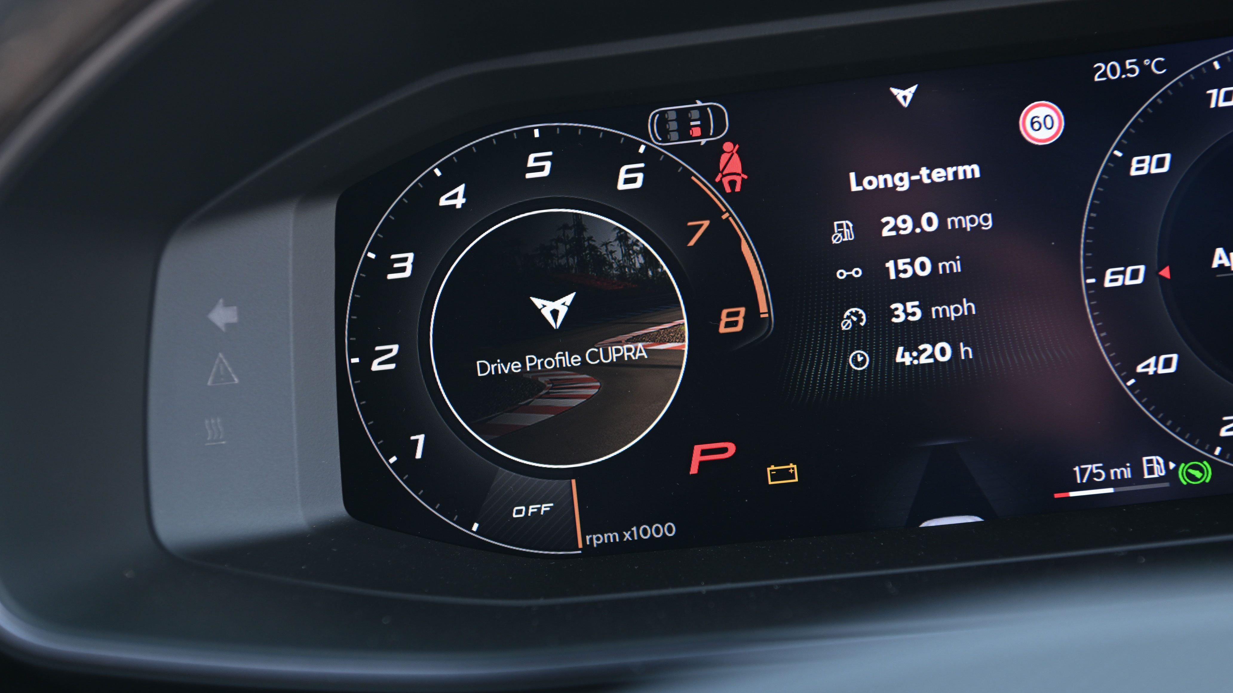 Cupra Formentor VZ5 2026 UK - dials