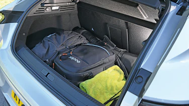 DS No4 Hybrid Etoile Nappa - boot space