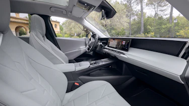 DS No7 - front seats