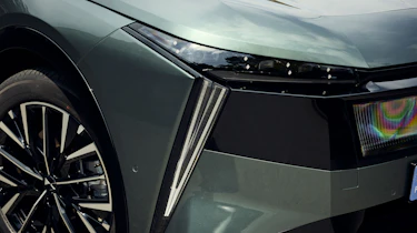 DS No7 - front detail