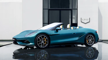 Denza Z Spider